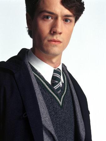 Tom Riddle
Palavras-chave: Tom Riddle