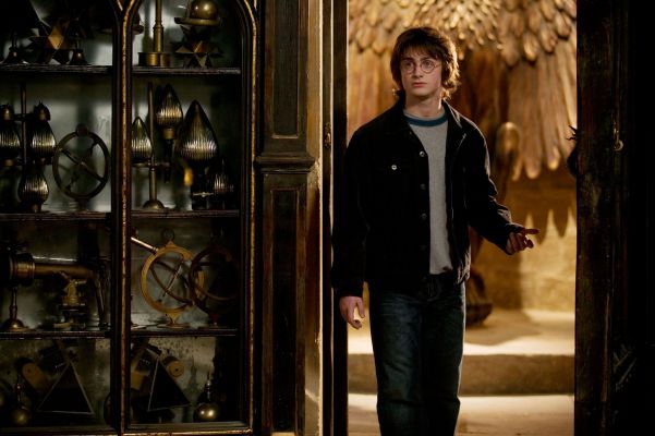 Harry
Harry Potter (Daniel Radcliffe) na sala de Dumbledore.
