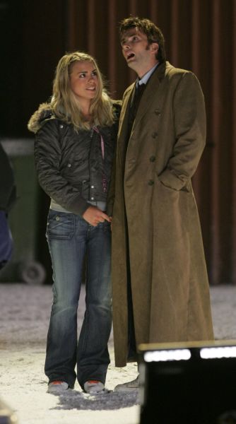 Doctor_Who_-_Christmas_Episodes_-_The_Christmas_Invasion_-_On_Set_(03).jpg