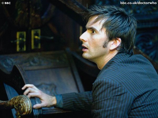Doctor_Who_-_Season_2_-_HQ_Images_-_BBC_Wallpapers_(02).jpg