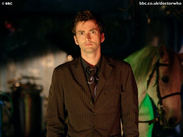 Doctor_Who_-_Season_2_-_HQ_Images_-_BBC_Wallpapers_(19).jpg