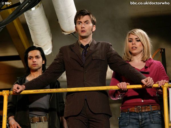 Doctor_Who_-_Season_2_-_HQ_Images_-_BBC_Wallpapers_(51).jpg