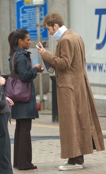 Doctor_Who_-_Season_3_-_HQ_Images_-_On_Set_(06).jpg