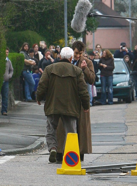 Doctor_Who_-_The_Specials_-_The_End_of_Days_(rumoured_title)_-_On_Set_-_early_April_2009_(11).jpg