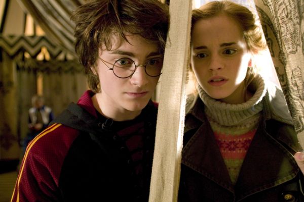 Harry e Hermione
Foto promocional de Harry e Hermione na tenda antes do in�cio da Primeira Tarefa.
