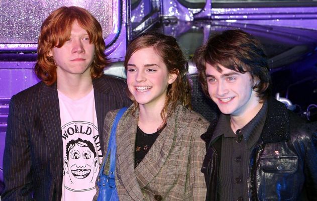 Lan�amento do DVD do Prisioneiro de Azkaban
Rupert Grint, Emma Watson e Daniel Radcliffe no lan�amento do DVD do filme Harry Potter e o Prisioneiro de Azkaban.
