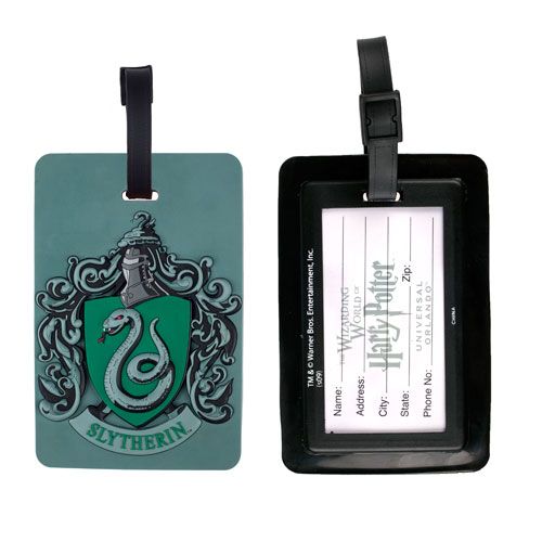 L_4HOUSES_Souvenirs_Gifts_HarryPotter_Souvenirs_SlytherinLuggageTag_1230255.JPG