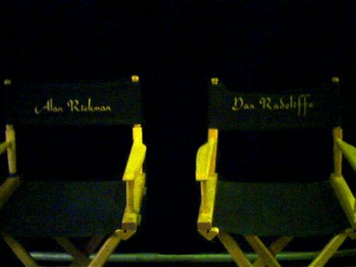 _728_-The_Royal_Thrones_(Outside_the_set_of_Snapes_Store_room,_Leavesden_).jpg